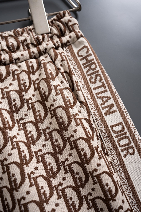 ブランドハーフパンツ角部分ディテール